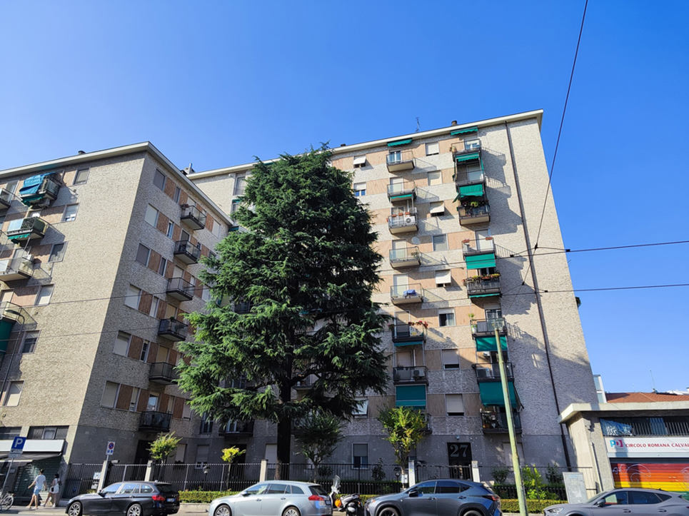 3 LOCALI CON CUCINA ABITABILE