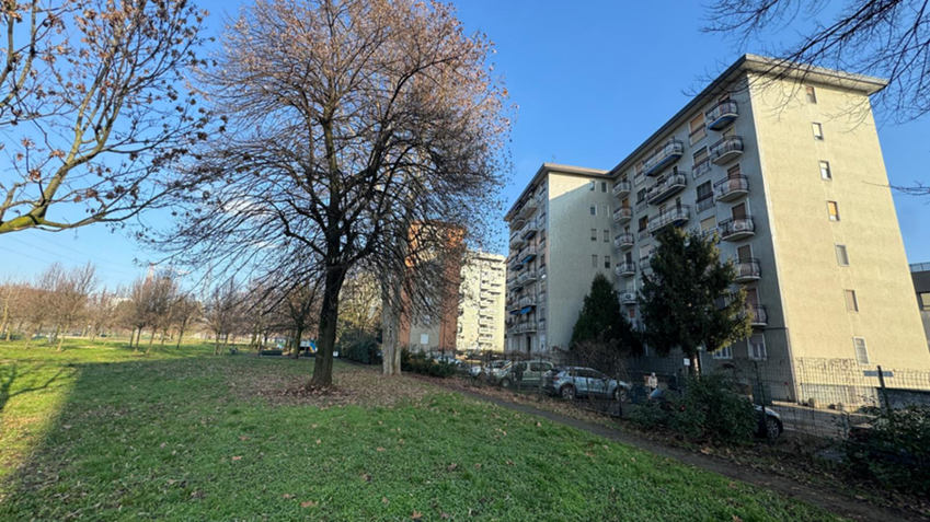 MM3 CORVETTO, 2 LOCALI con POSTO AUTO