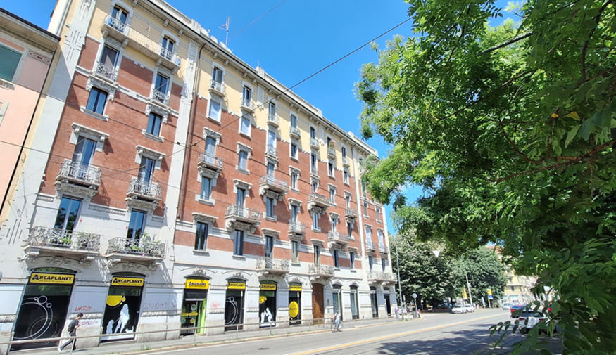 CORSO XXII MARZO, BILOCALE piano alto 